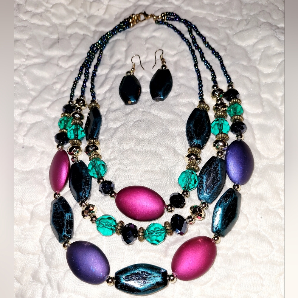 Chunky Funky 3-strand multicolored geometric beads Necklace and Earrings Set